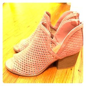 Pink open toed shoes